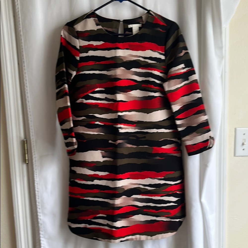 H&M Red and Black Sheath Dress 3/4 Sleeve Crew Neck